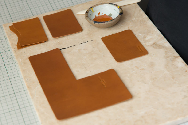 making a leather wallet