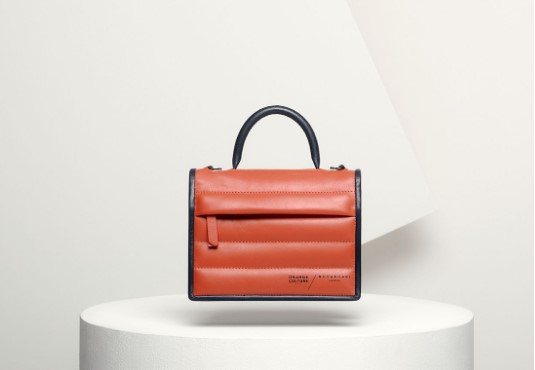 nosakhari leather label